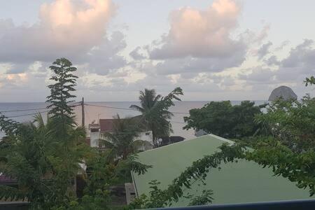 Le chant du Diamant calme vue mer et plage à 50 m Le Diamant Extérieur photo